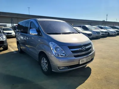 Hyundai Starex 2015, 201764 км, за 8074.04 USD