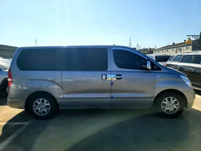 Hyundai Starex 2015, 201764 км, за 8074.04 USD