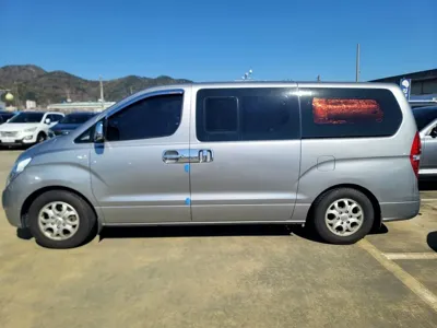 Hyundai Starex 2015, 201764 км, за 8074.04 USD