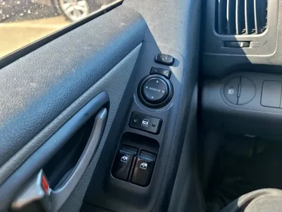 Hyundai Starex 2015, 201764 км, за 8013.03 USD - фото 13