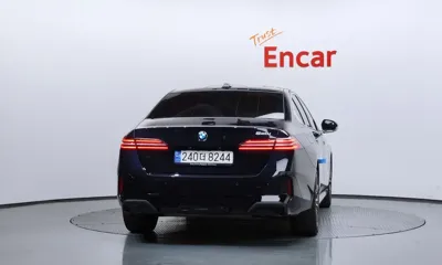 BMW 5-Series 2024, 32863 км, за 36139.86 USD