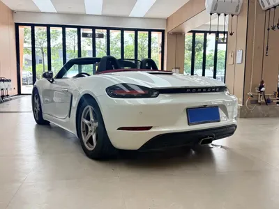 Porsche 718 2022, 40000 км, за 52866.5 USD