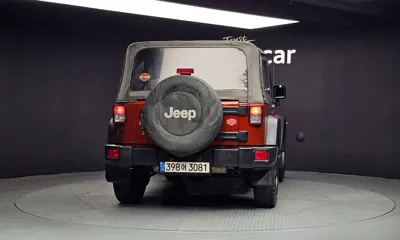 Jeep Wrangler 2014, 51905 км, за 12802.15 USD