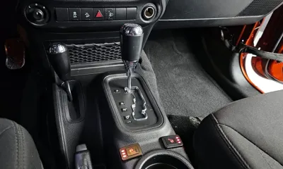 Jeep Wrangler 2014, 51905 км, за 12802.15 USD - фото 9