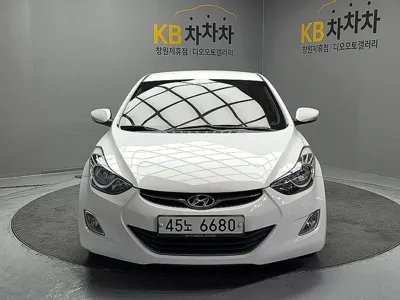 Hyundai Avante 2012, 156610 км, за 1983.08 USD