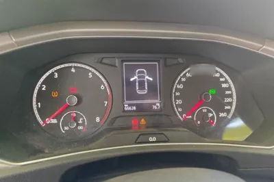 Volkswagen T-Roc 2022, 66600 км, за 13246 USD - фото 10