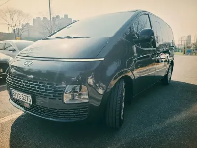 Hyundai Staria 2023, 72000 км, за 16607.59 USD