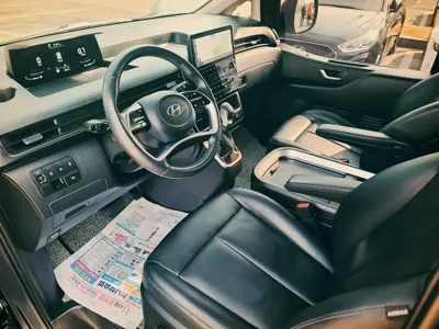 Hyundai Staria 2023, 72000 км, за 16607.59 USD - фото 12