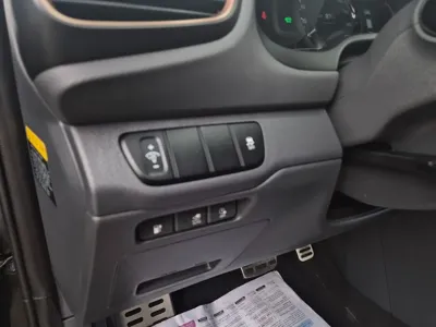 Hyundai Ioniq 2017, 60110 км, за 8790.78 USD - фото 15