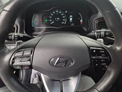 Hyundai Ioniq 2017, 60110 км, за 8790.78 USD - фото 17
