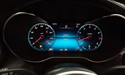 Mercedes-Benz GLC-Class 2022, 66827 км, за 29666.33 USD - фото 8