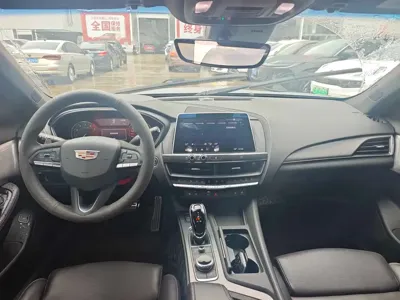 Cadillac CT5 2020, 76000 км, за 15229.64 USD