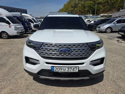 Ford Explorer 2021, 77186 км, за 18688.54 USD