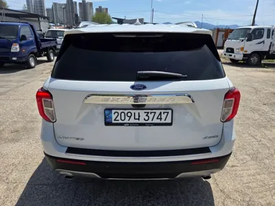 Ford Explorer 2021, 77186 км, за 18688.54 USD