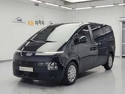Hyundai Staria · 2022 год