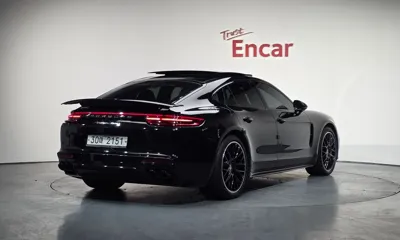Porsche Panamera 2019, 148121 км, за 51589.36 USD