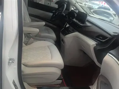 Buick GL8 2022, 73100 км, за 17946.32 USD - фото 8