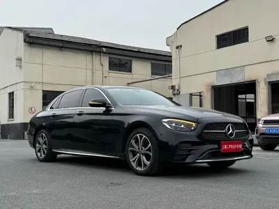 Mercedes-Benz E-Class 2022, 92000 км, за 23248.52 USD