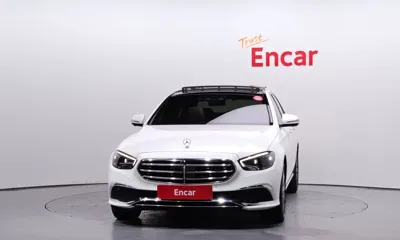 Mercedes-Benz E-Class 2021, 44232 км, за 31241.79 USD