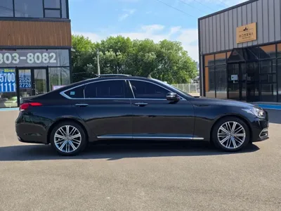 Genesis G80 2018, 161000 км, за 8259 USD