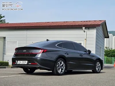 Hyundai Sonata 2020, 104206 км, за 8391.89 USD