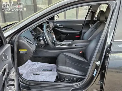 Hyundai Sonata 2020, 104206 км, за 8391.89 USD - фото 15