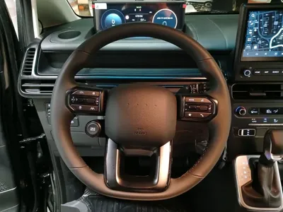 Hyundai Staria 2026, 724 км, за 16253.17 USD - фото 8