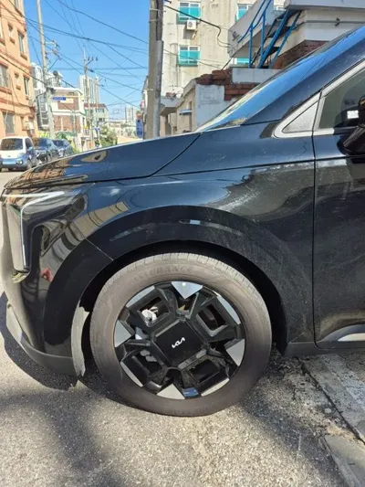 Kia Canival 2025, 8131 км, за 17382.82 USD