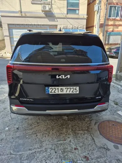 Kia Canival 2025, 8131 км, за 17382.82 USD