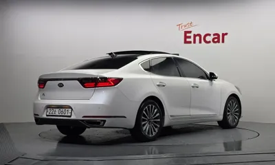 Kia K7 2016, 82829 км, за 8007.09 USD