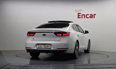 Kia K7 2016, 82829 км, за 8007.09 USD
