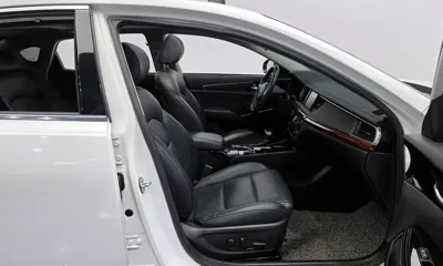Kia K7 2016, 82829 км, за 8007.09 USD - фото 10