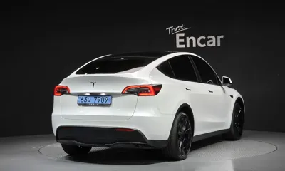 Tesla Model Y 2023, 55357 км, за 24937.64 USD