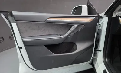 Tesla Model Y 2023, 55357 км, за 24737.89 USD - фото 24