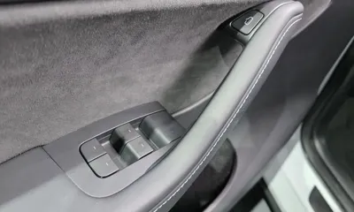 Tesla Model Y 2023, 55357 км, за 24737.89 USD - фото 28
