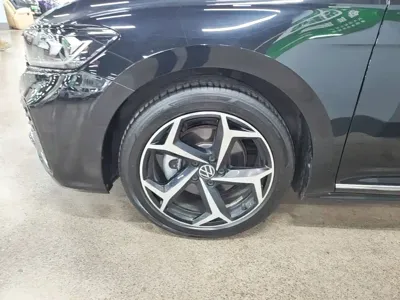Volkswagen Passat 2025, 21700 км, за 18451.53 USD - фото 23