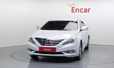 Hyundai Sonata 2014, 115391 км, за 3048.82 USD