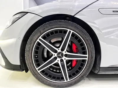 Mercedes-Benz EQE AMG 2023, 10000 км, за 39103.52 USD - фото 11