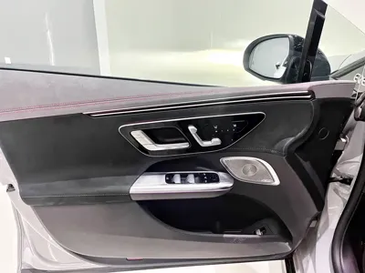 Mercedes-Benz EQE AMG 2023, 10000 км, за 39103.52 USD - фото 12