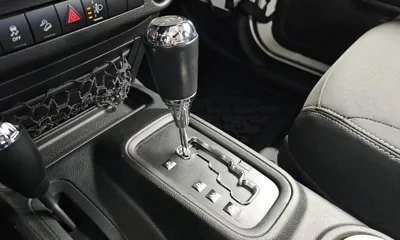 Jeep Wrangler 2017, 131706 км, за 13651.43 USD - фото 9