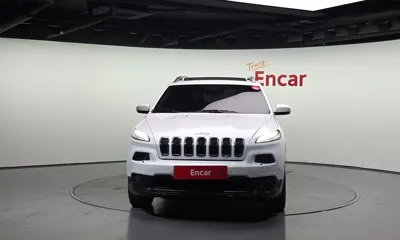 Jeep Cherokee 2016, 115838 км, за 4795.06 USD
