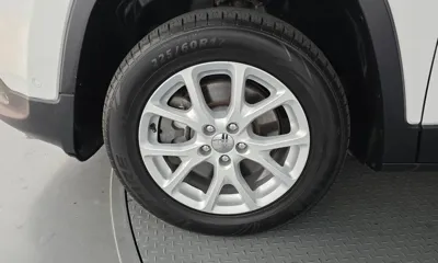 Jeep Cherokee 2016, 115838 км, за 4795.06 USD