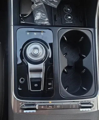 Kia Canival 2025, 26166 км, за 34462.56 USD - фото 9