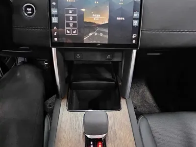 Land Rover Discovery Sport 2024, 35000 км, за 26234.7 USD - фото 11