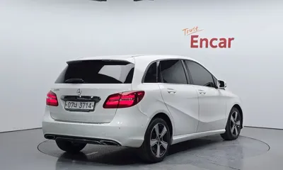 Mercedes-Benz B-Class 2018, 116907 км, за 7481.14 USD