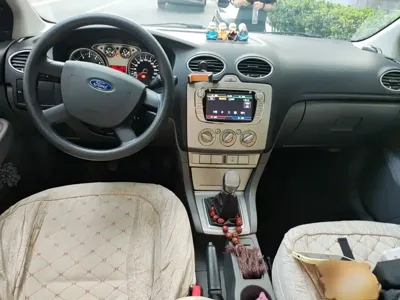 Ford Focus 2016, 79600 км, за 2799.51 USD - фото 13