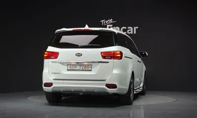 Kia Canival 2019, 132833 км, за 9518.18 USD