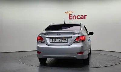 Hyundai Accent 2014, 70812 км, за 3741.63 USD
