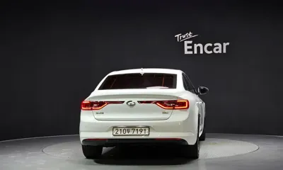Renault-KoreaSamsung SM6 2019, 79375 км, за 4957.7 USD