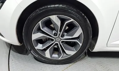 Renault-KoreaSamsung SM6 2019, 79375 км, за 4957.7 USD